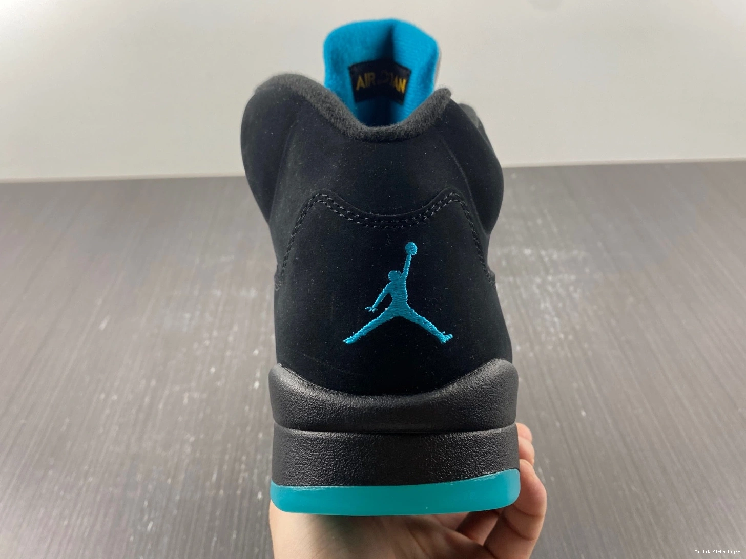 Air 